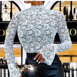 NWT, Lavishly Paris Women’s White Lace Mock Neck