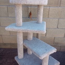 Cat tree