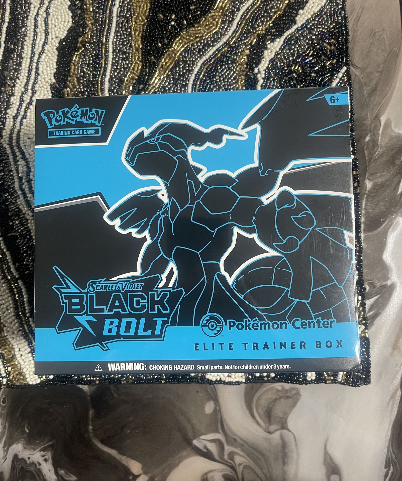 Pokemon Center Black Bolt Etb