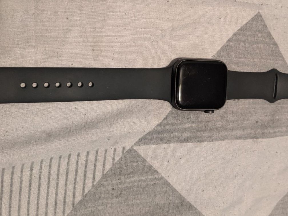 Apple 5 Watch 44mm
