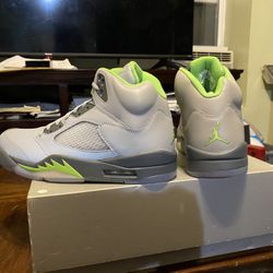 Air Jordan 5 Green Bean Size 9.5 Men New 