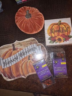 Holiday decor bundle