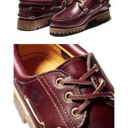 Brand New Timberlands Boat Shoes Sz 11.5 (still wrapped in box !)
