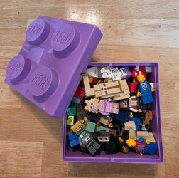 Lego Minifigure Lot of 34 Minifigures With Accessories (Vintage, Minecraft and More)