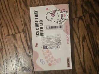 Hello Kitty Silicone Ice Cube Tray With Lid