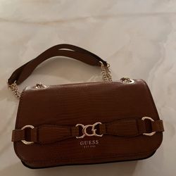 New Guess Purse. 