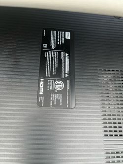 Flat screen tv 50 in Roku tcl