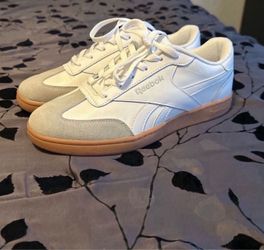 Reebok   👟