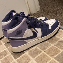 Jordan 1 Mid White Sky Purple 