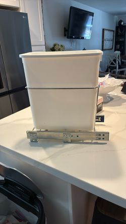 Pullout Trash Can For Cabinet