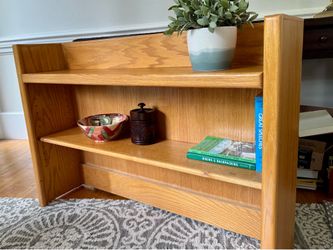 Tabletop bookcase