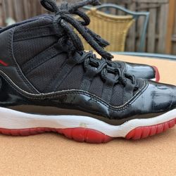 Jordan 11 Retro
Playoffs Bred (2019) (GS) Used Size 4Y
