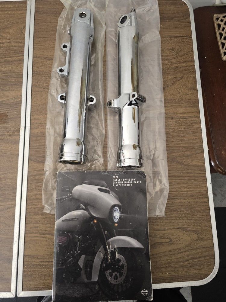 HARLEY DaVIDsON CHOME LOWERS RETAIL $590.00 