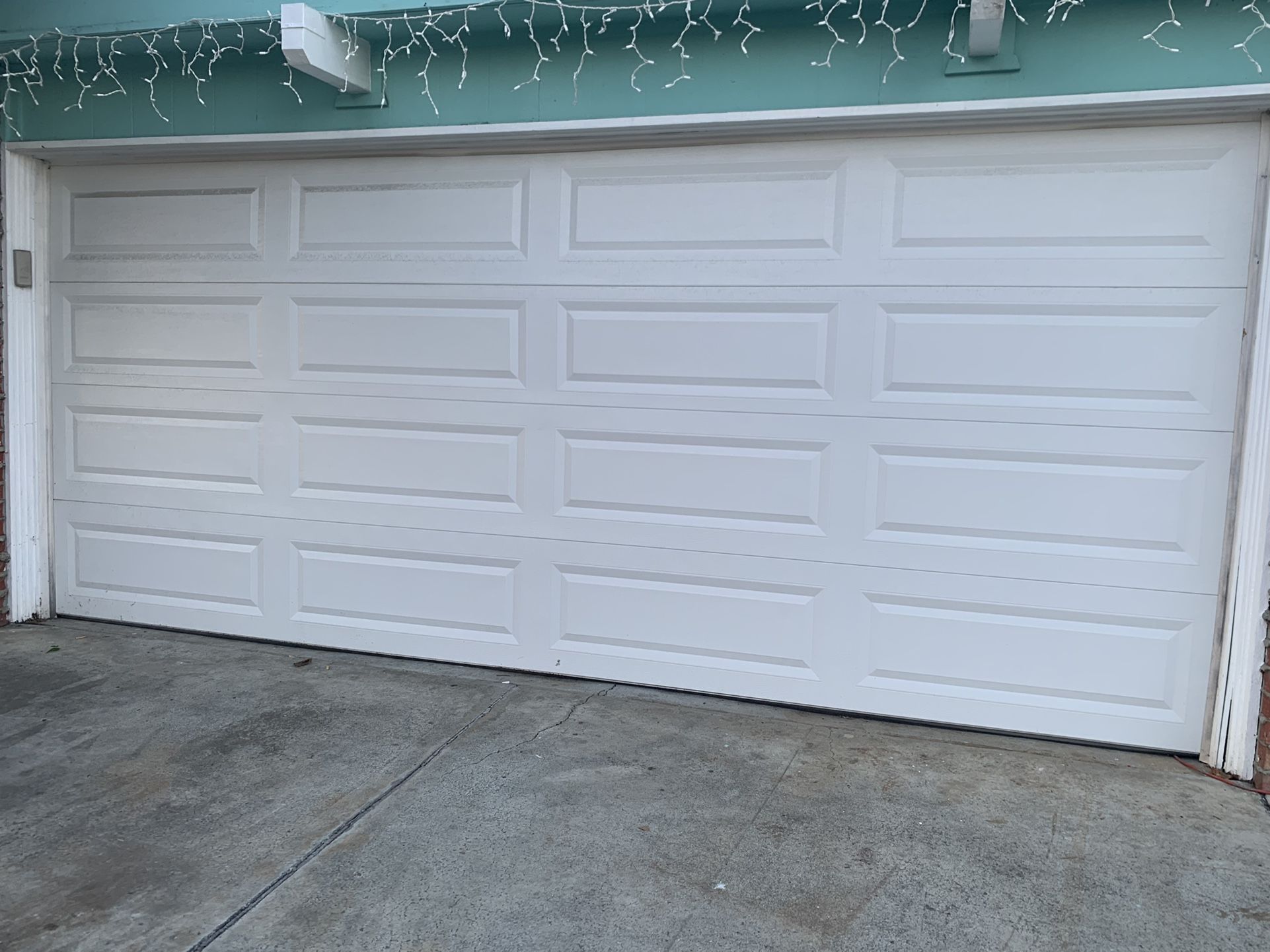 New Garage Door With Installation, Open For Trades !
