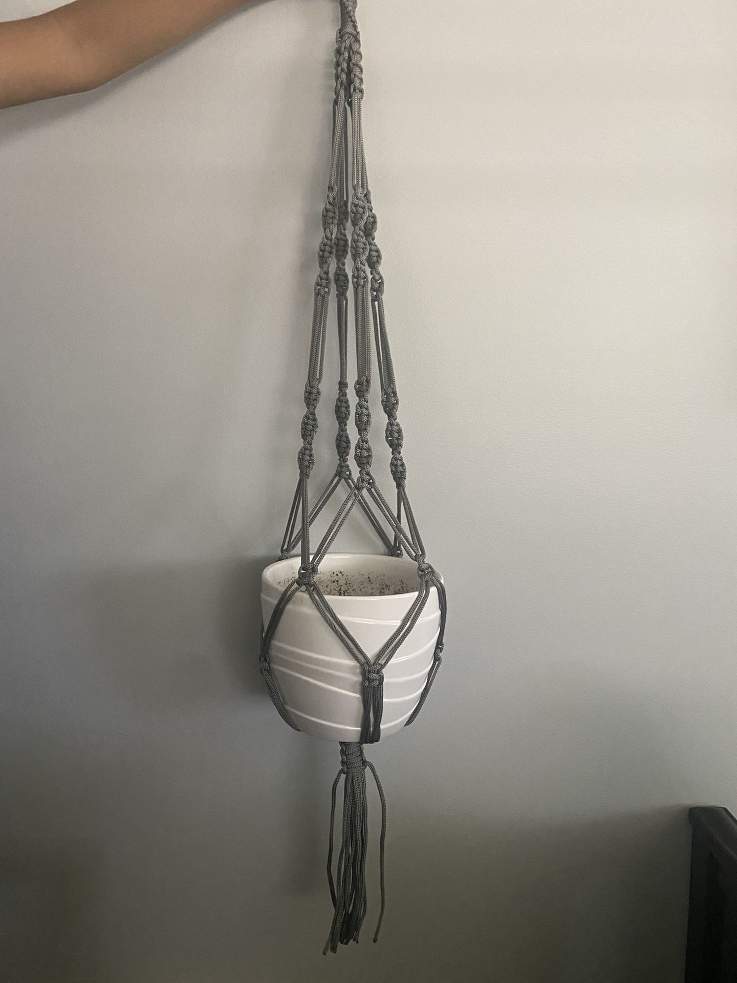 Macrame plant Hanger 