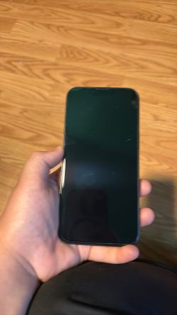 iPhone 14