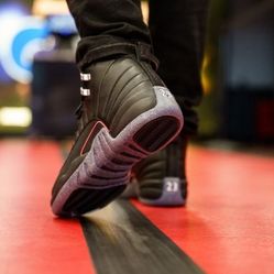Air JORDAN Retro 12 8.5 Men
