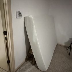Queen foam mattress