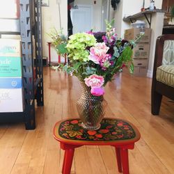 Valentine’s Day! Flower vase. Perfect condition. Great bargain.