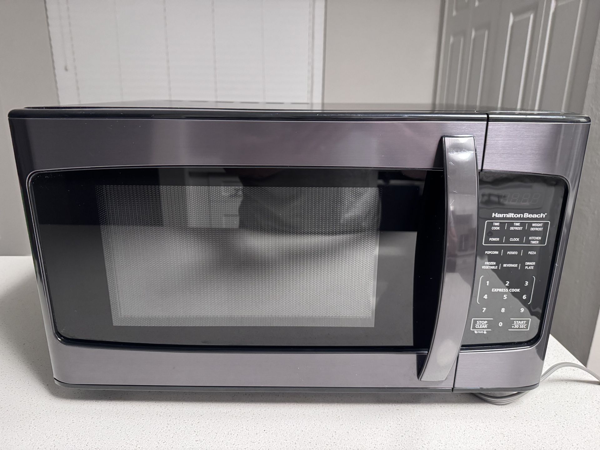 Hamilton Beach Microwave 1500W Input 1000W Output