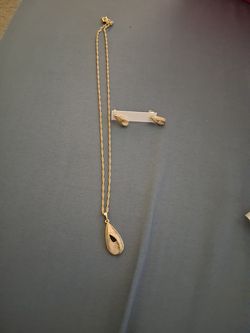 New necklace and earring 12dlls