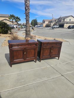 Twin set wooden dressers