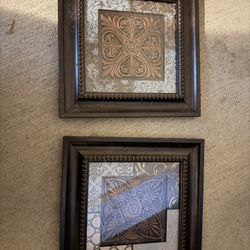 2 Wall Decor Pictures 