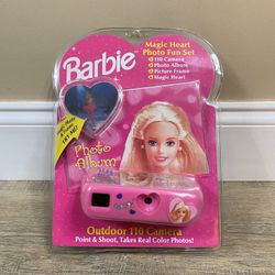 1995 Barbie Magic Heart Photo Fun Set By Mattel