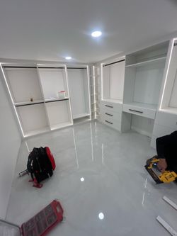 Walk in closet