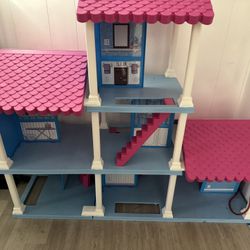 Dollhouse