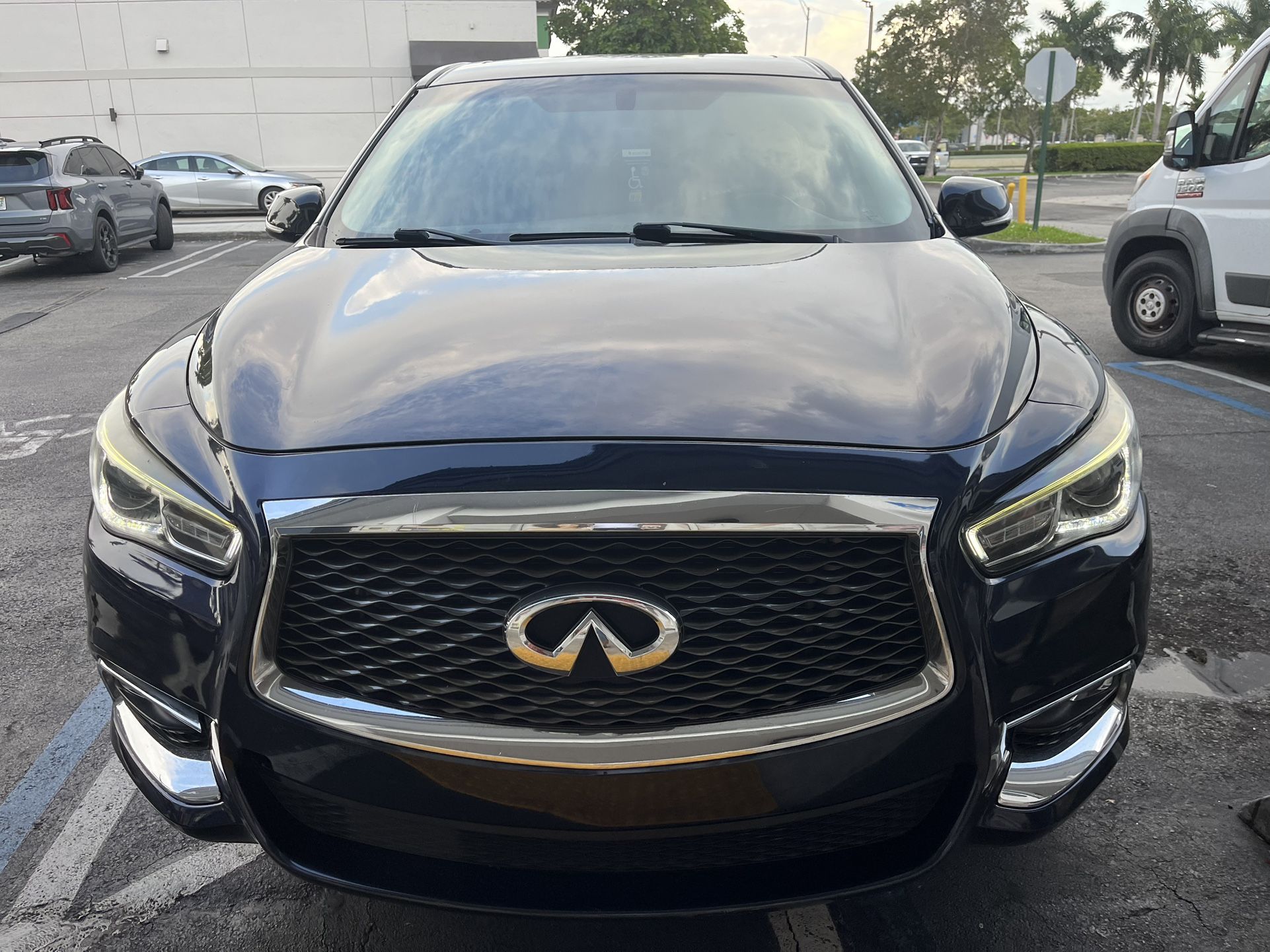 seeking replacement parts for a 2018 Infiniti QX60,