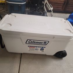 ICE CHEST
