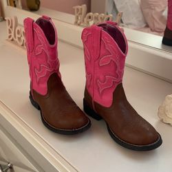 Boot Barn Girls  Size 9