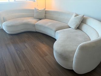 Living Spaces Formosa Ivory White Fabric 136" 3 Piece Curved Sectional | Modular