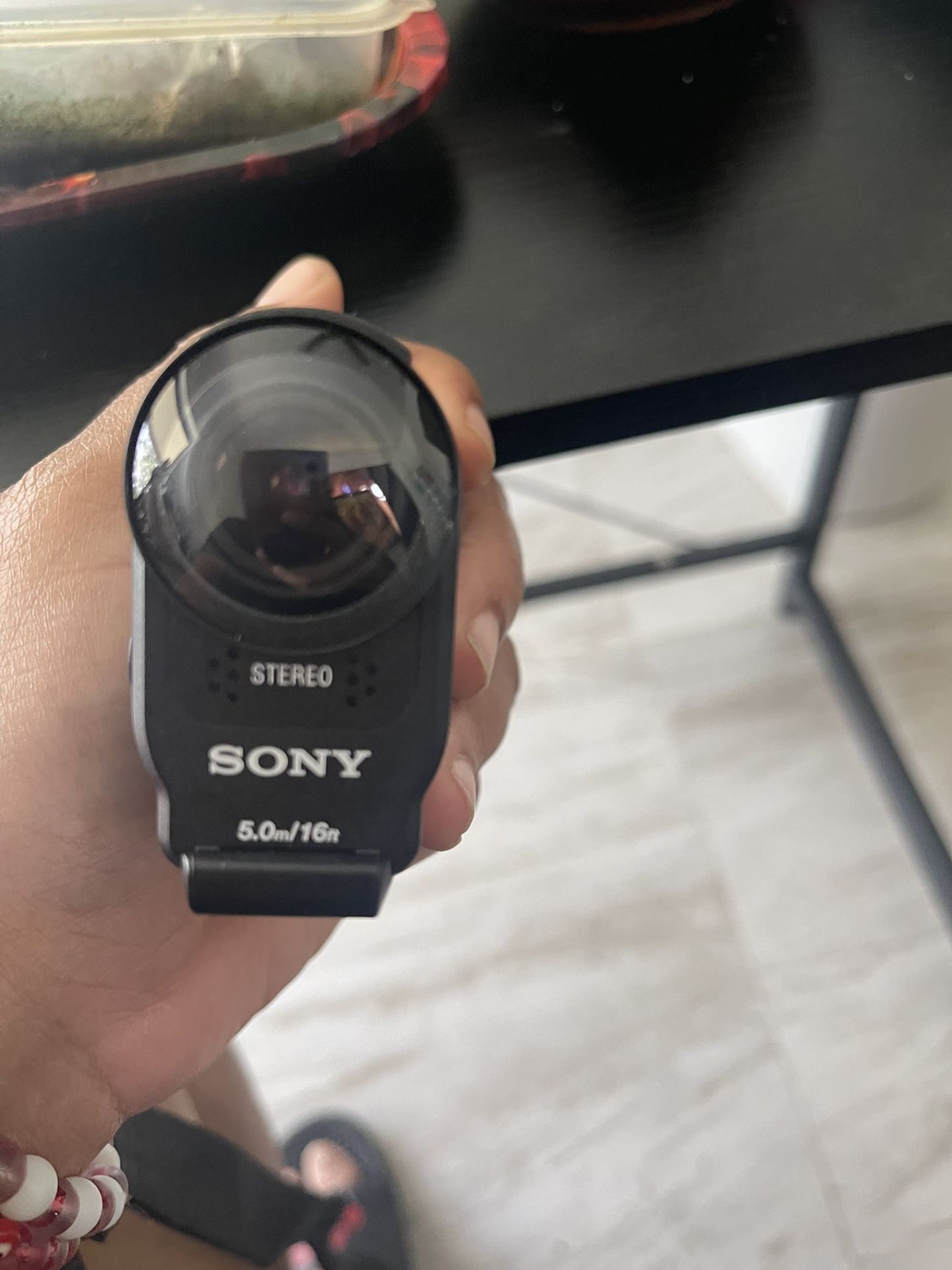 NEVER USED SONY CAMERA