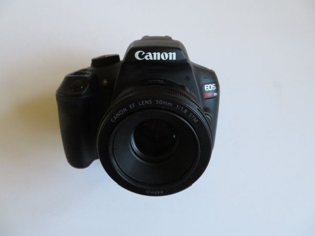 Canon t6 With 50mm 1.8 STM Lens**Mint**