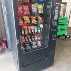 Snack Vending Machine 