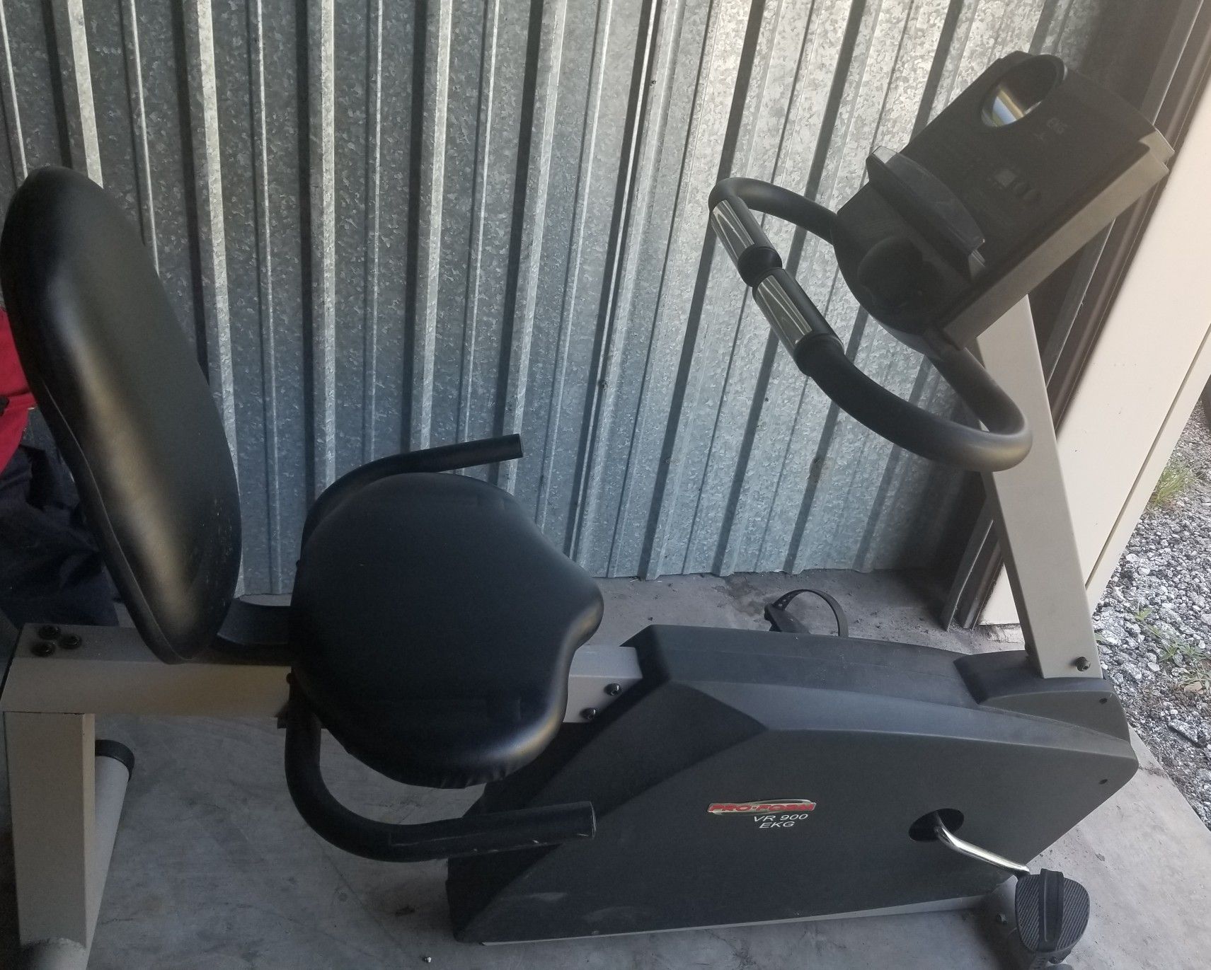 proform 940s ekg grip pulse exercise bike