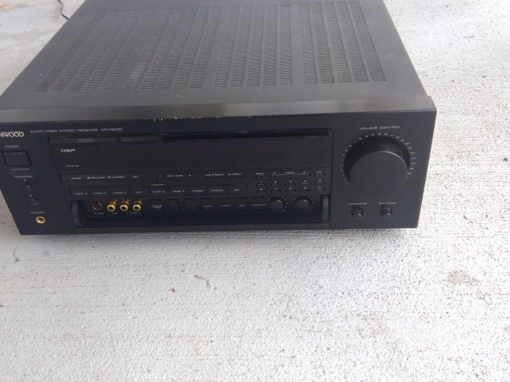 Kenwood Audio-Video Stereo Receiver KR-V9030 { Tested and Working }