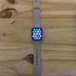 Apple Watch Series 8