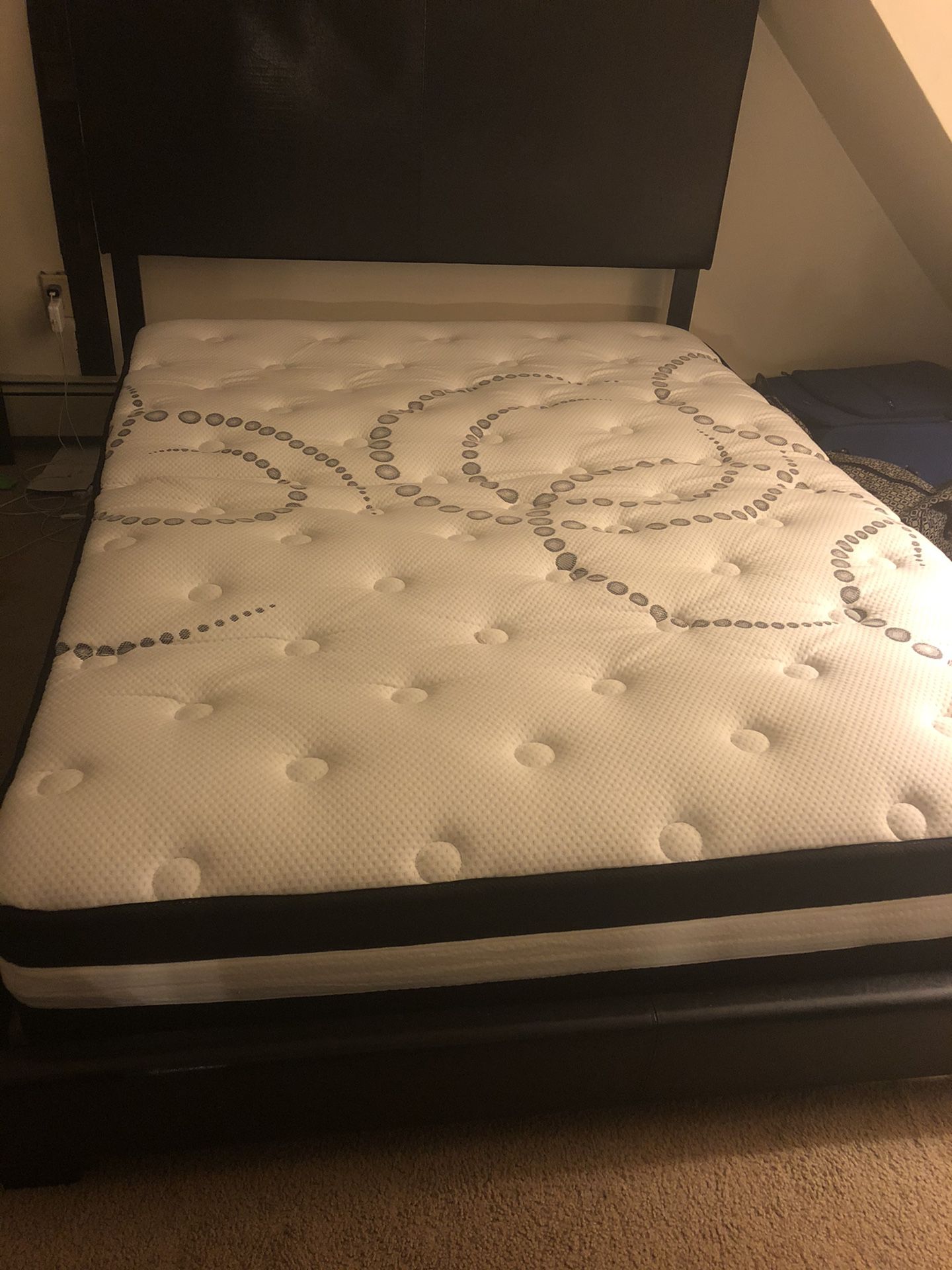 Queen size Mattress and Queen size Bed Frame