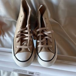 Women’s Converse 