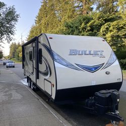 2016 keystone bullet 210RUDWE
