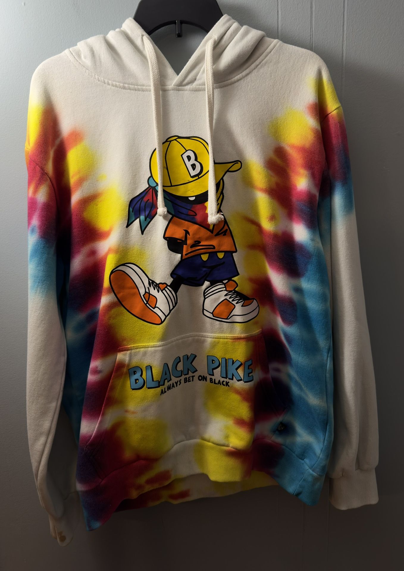 Mens Black Pike Graphic Hoodie, Size Large. 