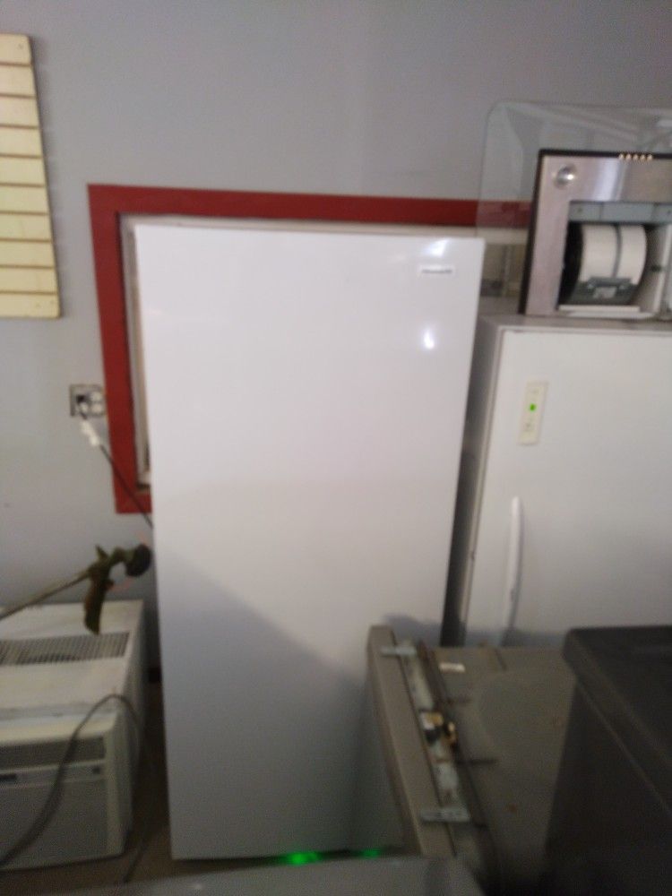 Frigidaire Refrigerator