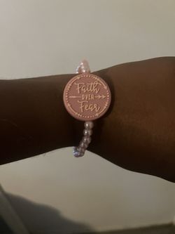 Faith Over Fear Pink Pearl Bracelet – Handmade Christian Stretch Bracelet