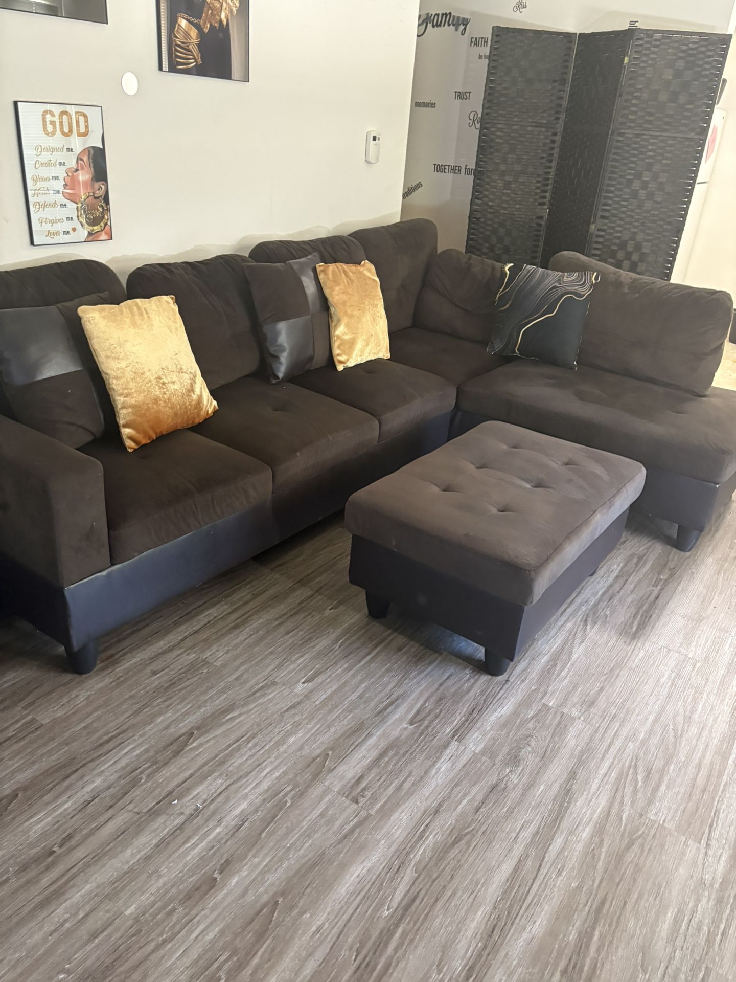 Wide Microfiber/Microsuede Sofa
