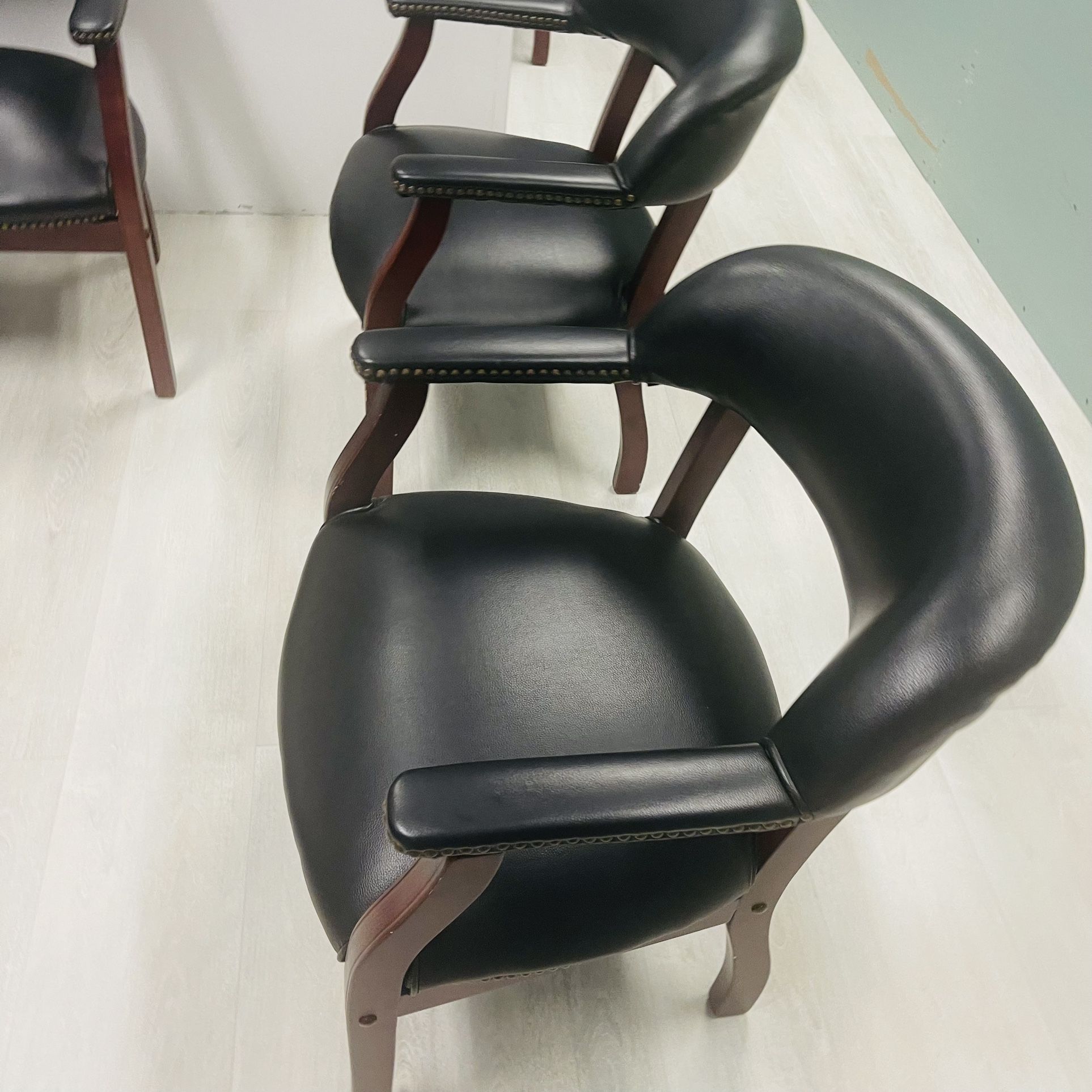 7 Office Chairs