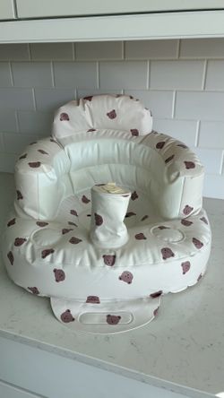 Inflatable baby seat