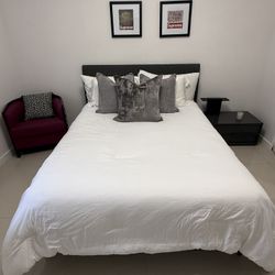 Queen Bed + Mattress 